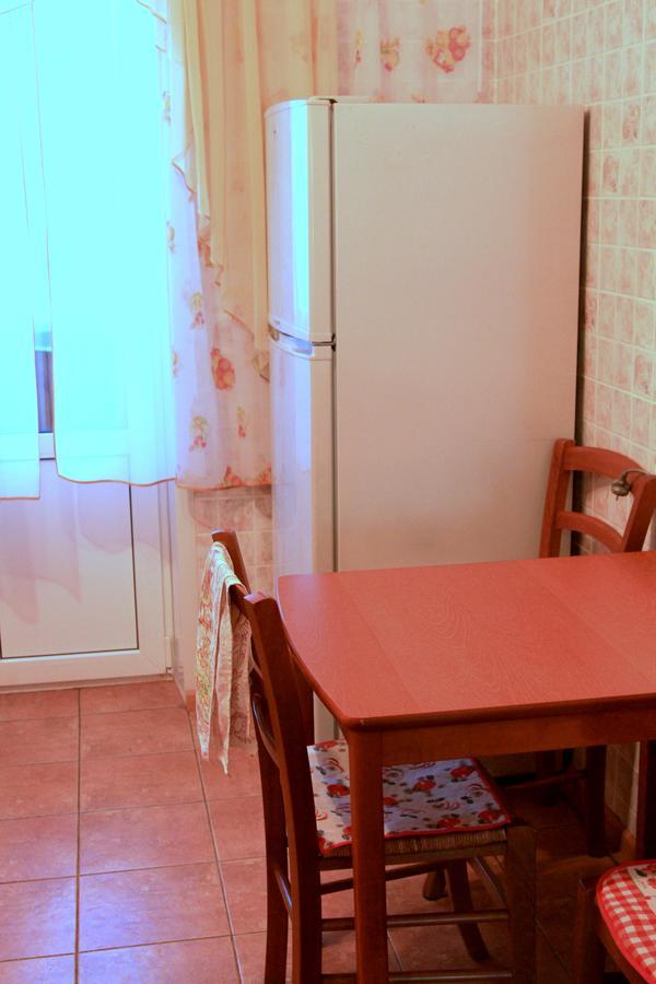 Apartment Near Metro Akademgorodok Киев Экстерьер фото