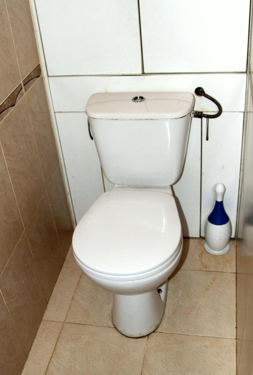 Apartment Near Metro Akademgorodok Киев Экстерьер фото
