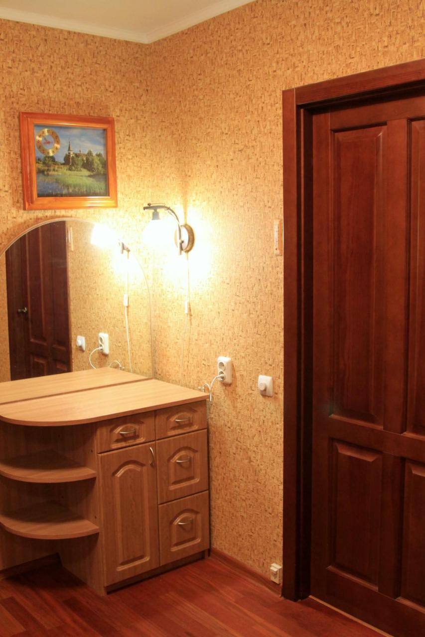 Apartment Near Metro Akademgorodok Киев Экстерьер фото